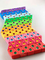 Bauspiel wooden toys. 100 pcs Triangles set