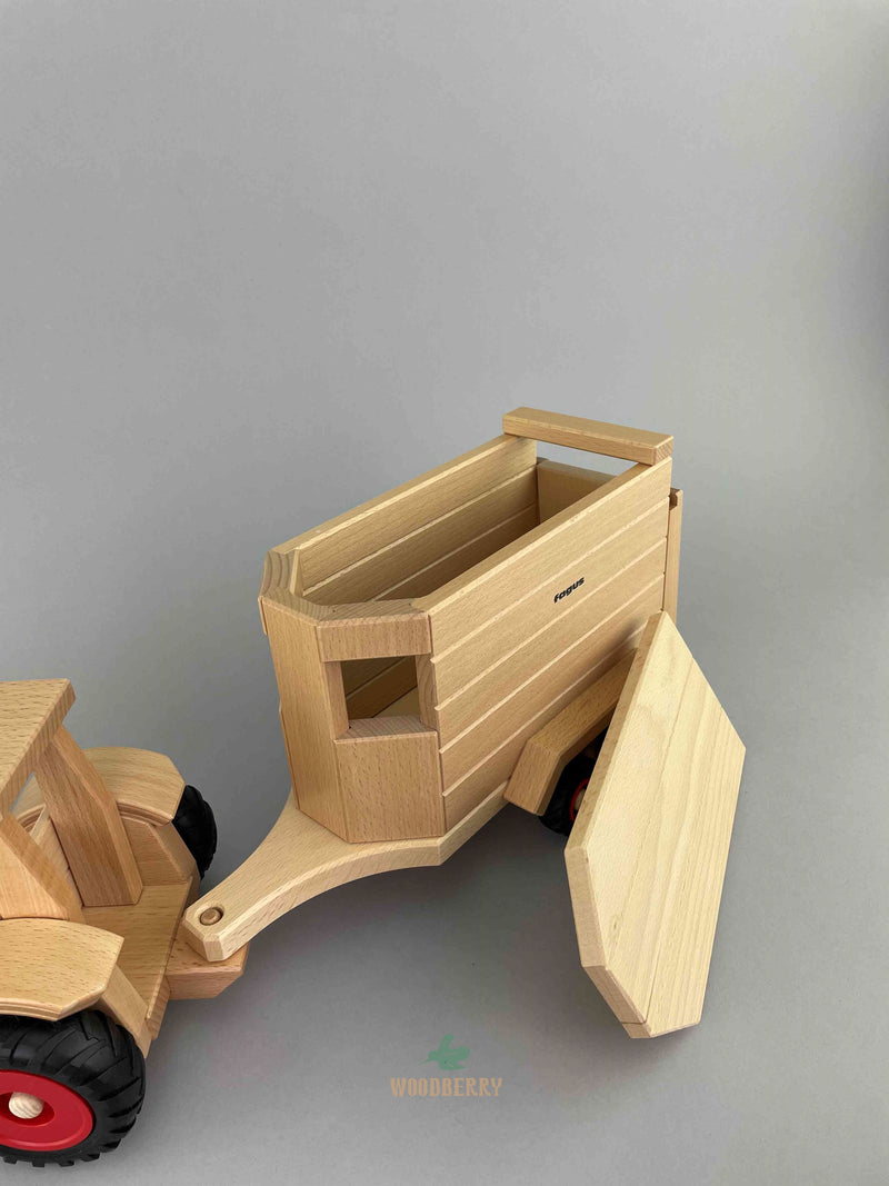 Woodberry Fagus Horse Box Cart with removable roof detached and laying against cart. 