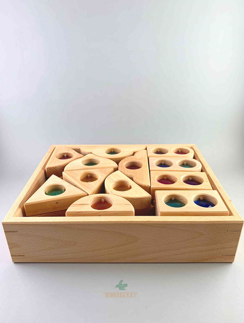 Bauspiel wooden window shape in a wooden tray. 36 pcs in natural color